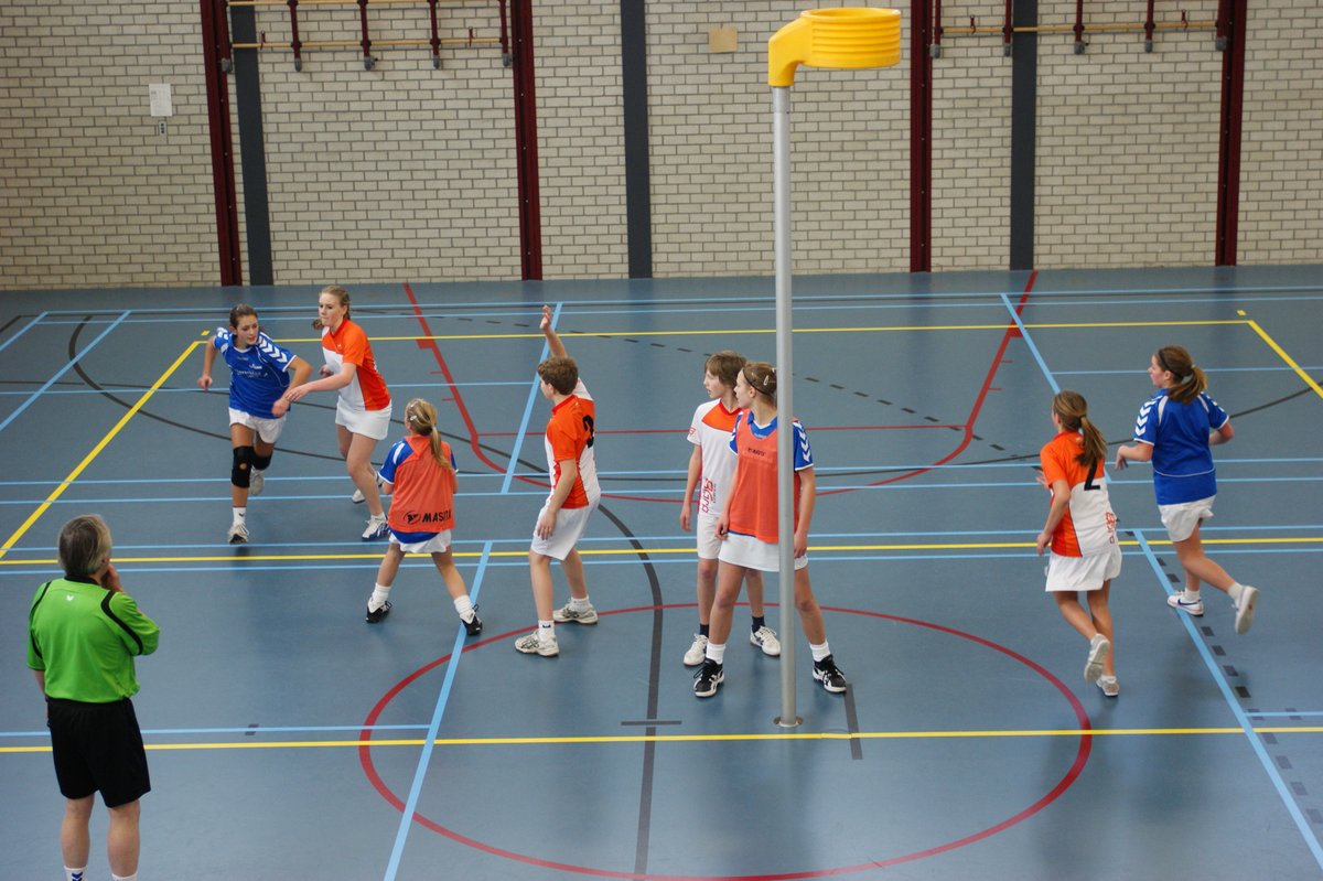 Korfbal C3  11 februari-013.JPG